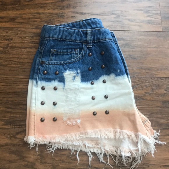 Dip Dye Jean mini shorts - Picture 7 of 9